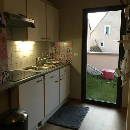 D'estelle Apartment *
